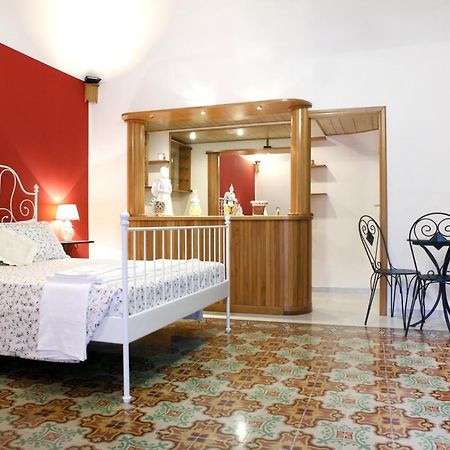B&B Maia House Санто-Стефано-ді-Камастра Екстер'єр фото