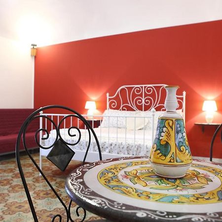B&B Maia House Санто-Стефано-ді-Камастра Екстер'єр фото