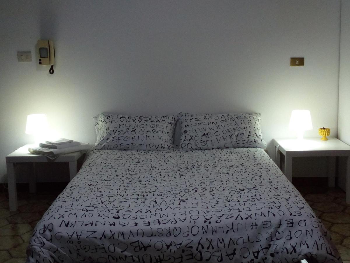 B&B Maia House Санто-Стефано-ді-Камастра Екстер'єр фото
