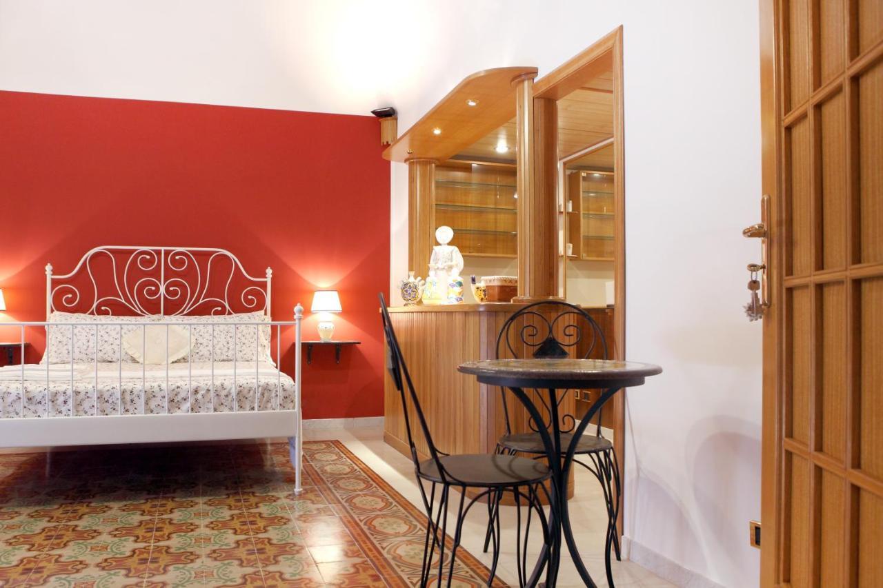B&B Maia House Санто-Стефано-ді-Камастра Екстер'єр фото
