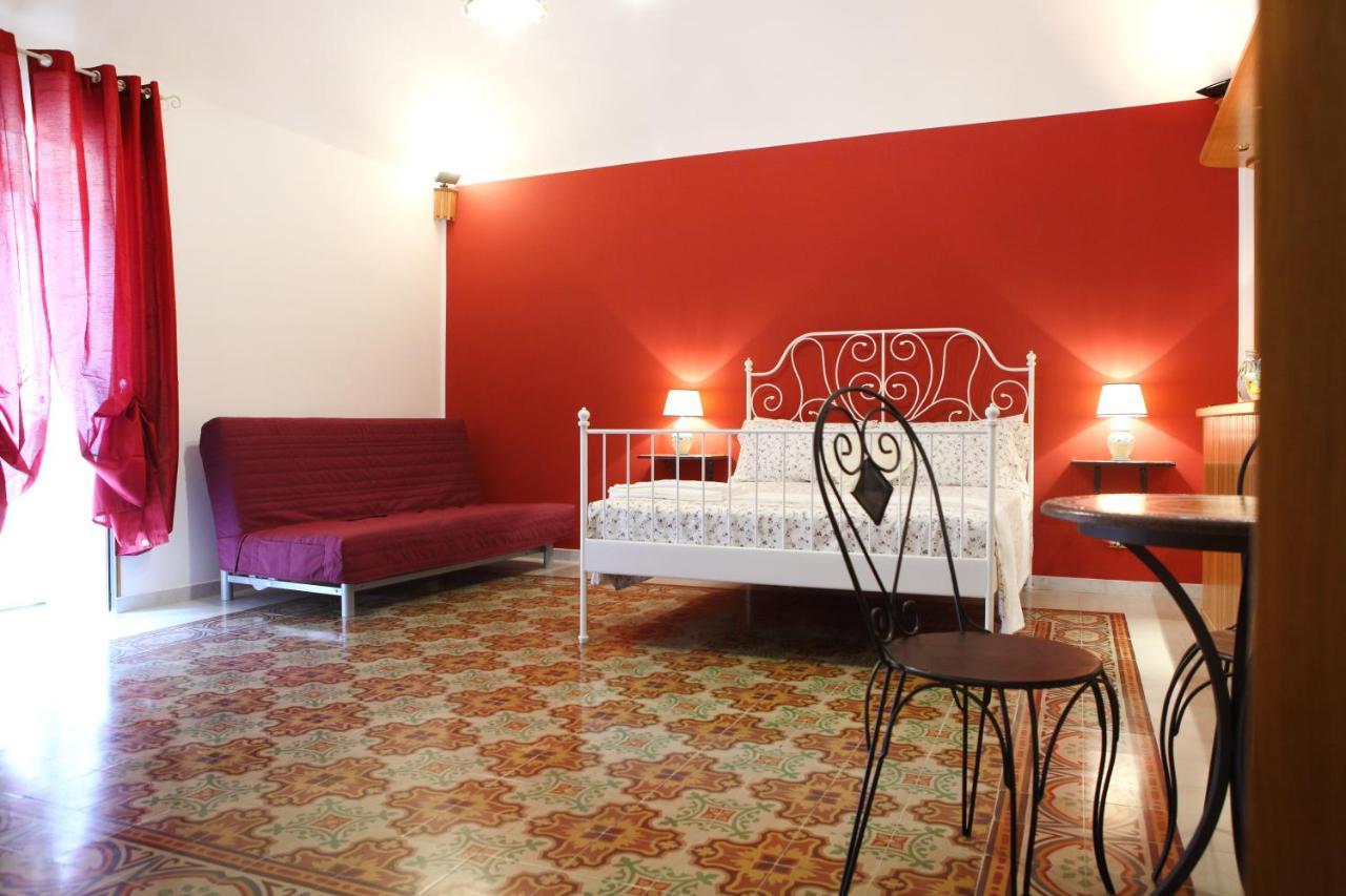 B&B Maia House Санто-Стефано-ді-Камастра Екстер'єр фото