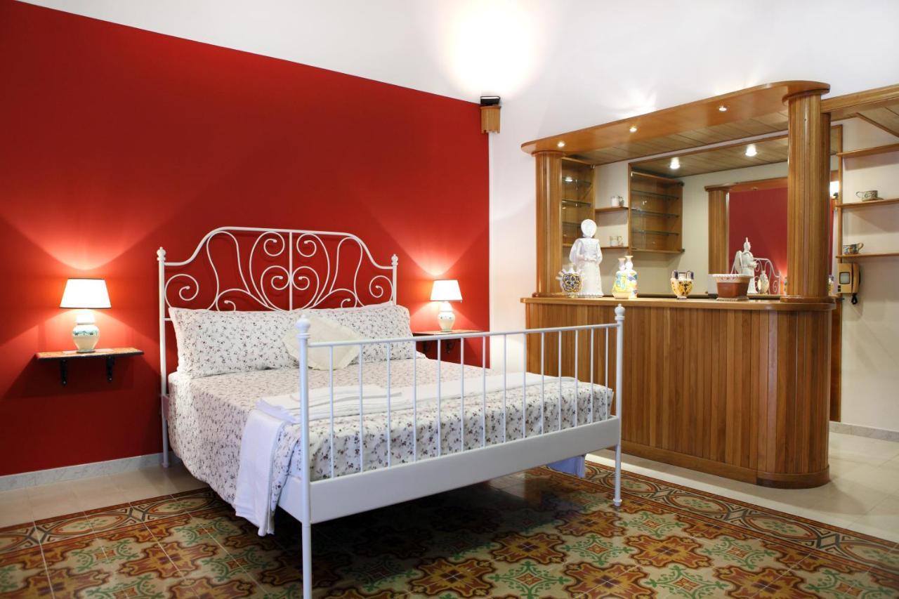 B&B Maia House Санто-Стефано-ді-Камастра Екстер'єр фото